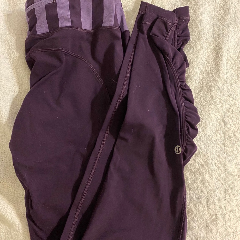 Lululemon Fast & Free Fleece Lined Tights. Size 8